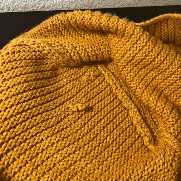 Mustard Yellow Open Braided Knit Cardigan - Picture 5 of 9